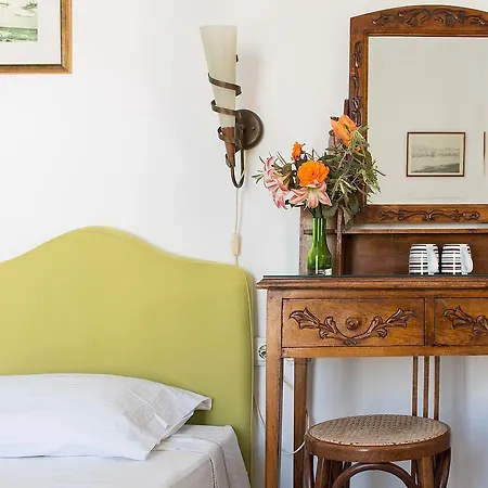 Han/Misafirhane Alana Mykonos