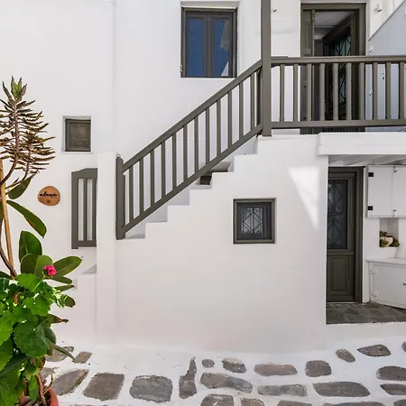 Herberg Alana Mykonos 2*